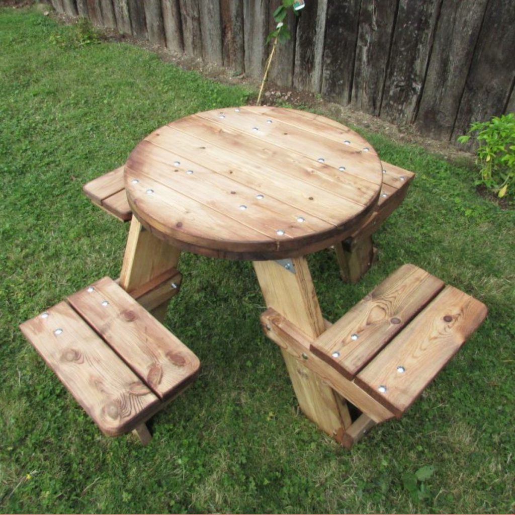 Circular 4 Seater Wooden Picnic Table | Woodberry