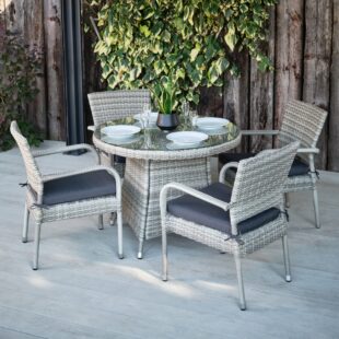 outdoor rattan table and chairs