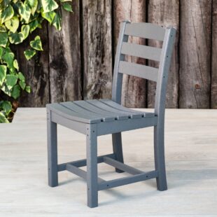 Recycled plastic outdoor diner chair